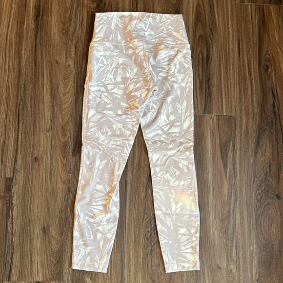 Lululemon wunder under high rise - Picture 3 of 4